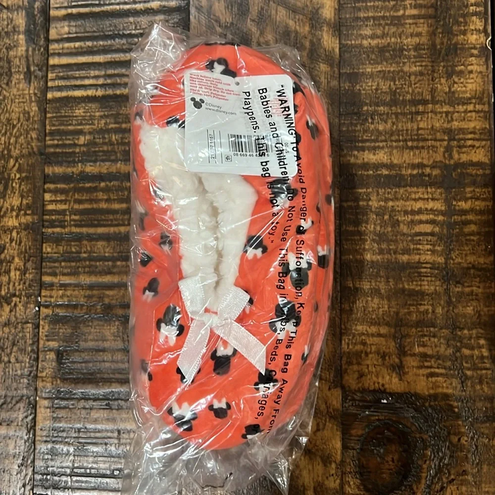 Disney Minnie  Gripper Slippers  Fuzzy Babba slipper socks